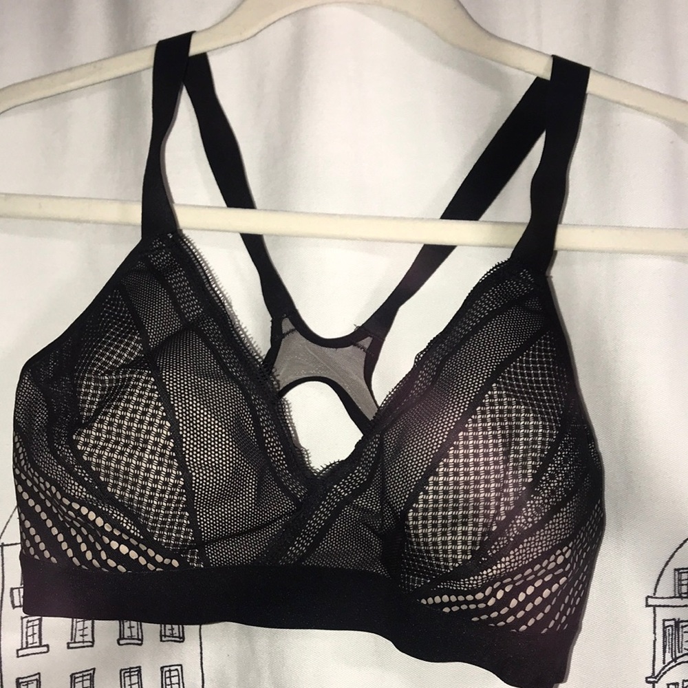 Lululemon awake to lace bra